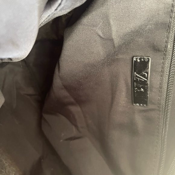 Zara Off White Quilted Tote w/ Removable Strap - Picture 2 of 9